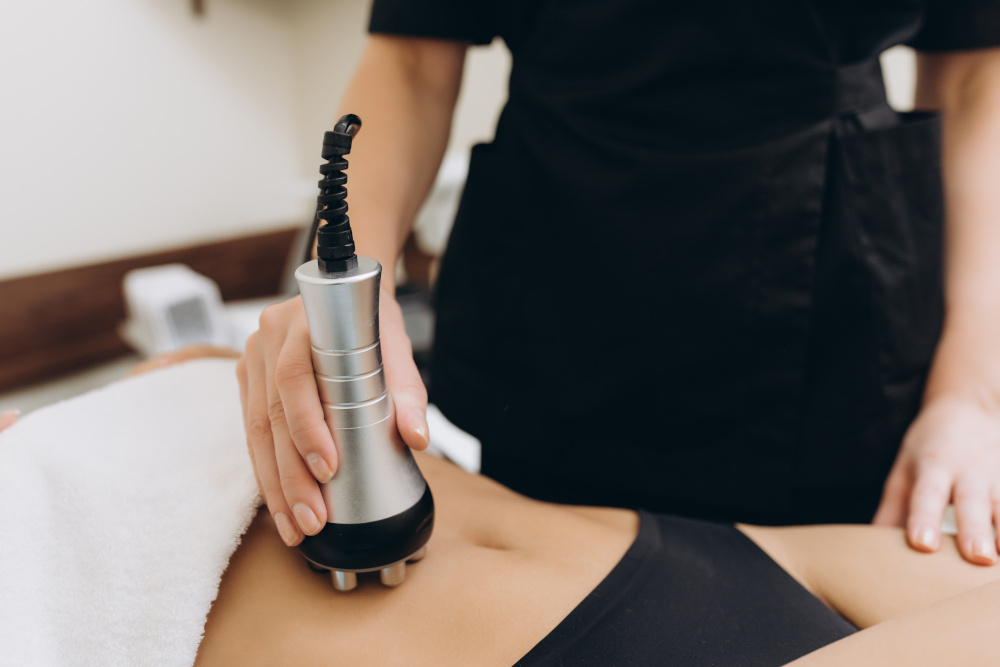 Cosmetologist. Lymphatic drainage treatment